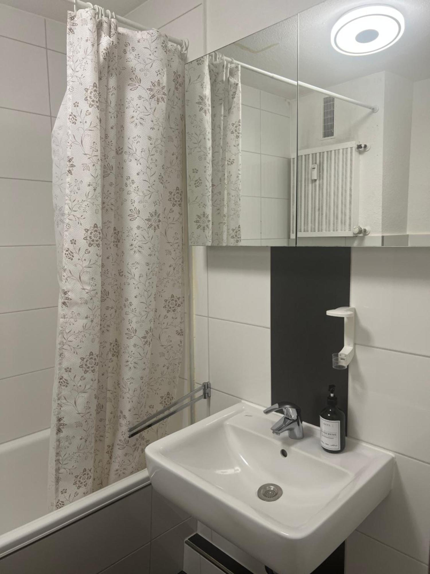 Tmj Apartment 1 Düsseldorf Dış mekan fotoğraf